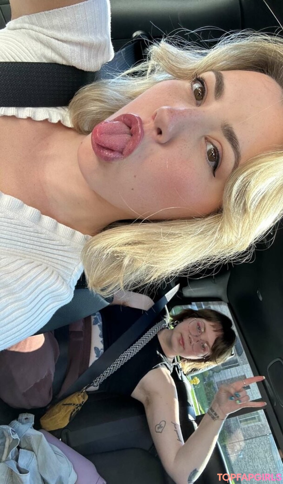 Naakte gelekte OnlyFans-foto van Pineapplebrat #1084