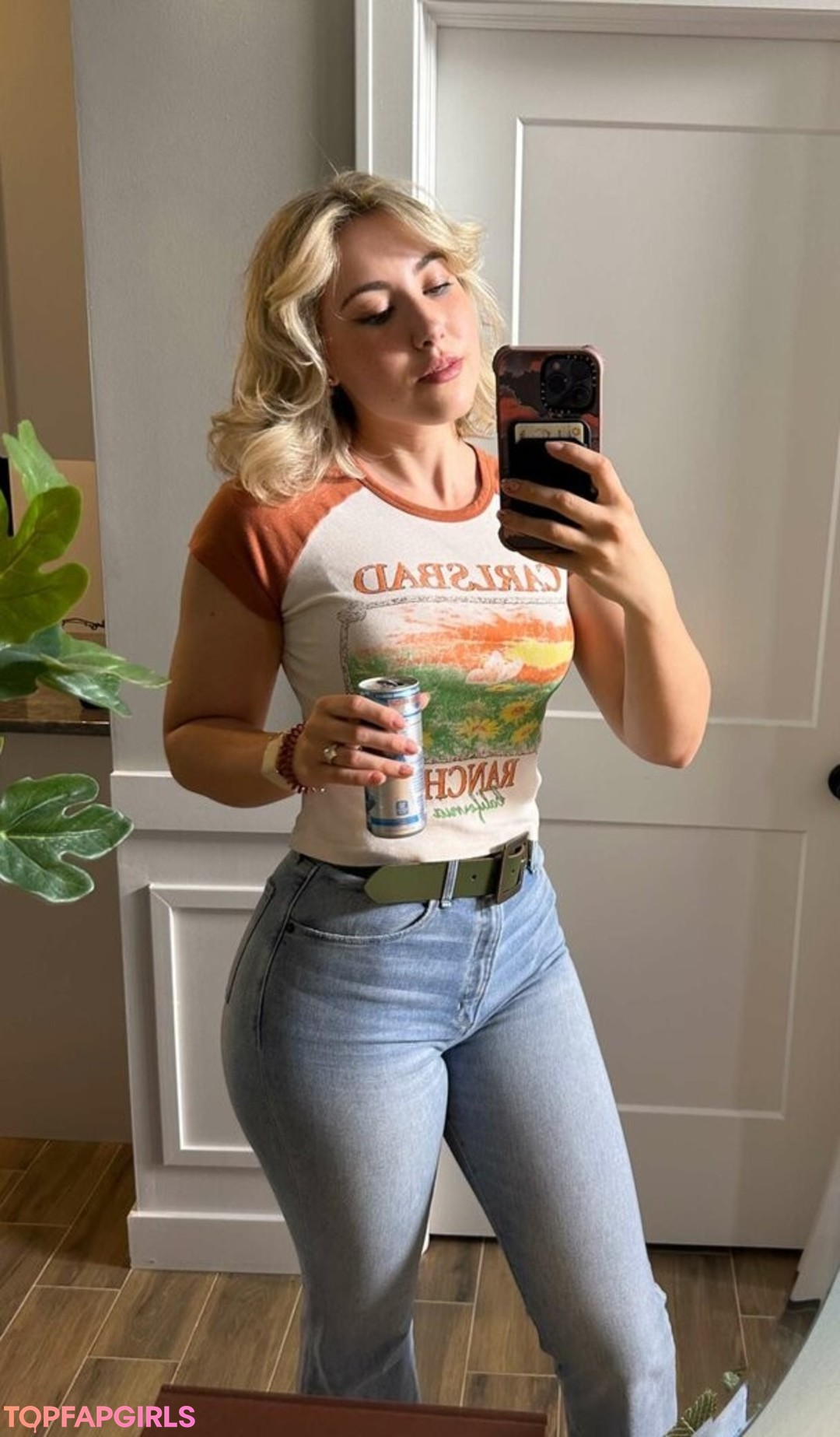 Naakte gelekte OnlyFans-foto van Pineapplebrat #1260