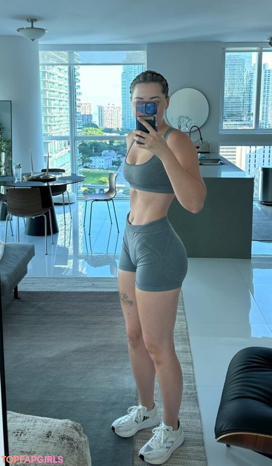 Naakte gelekte OnlyFans-foto van Pineapplebrat #1370