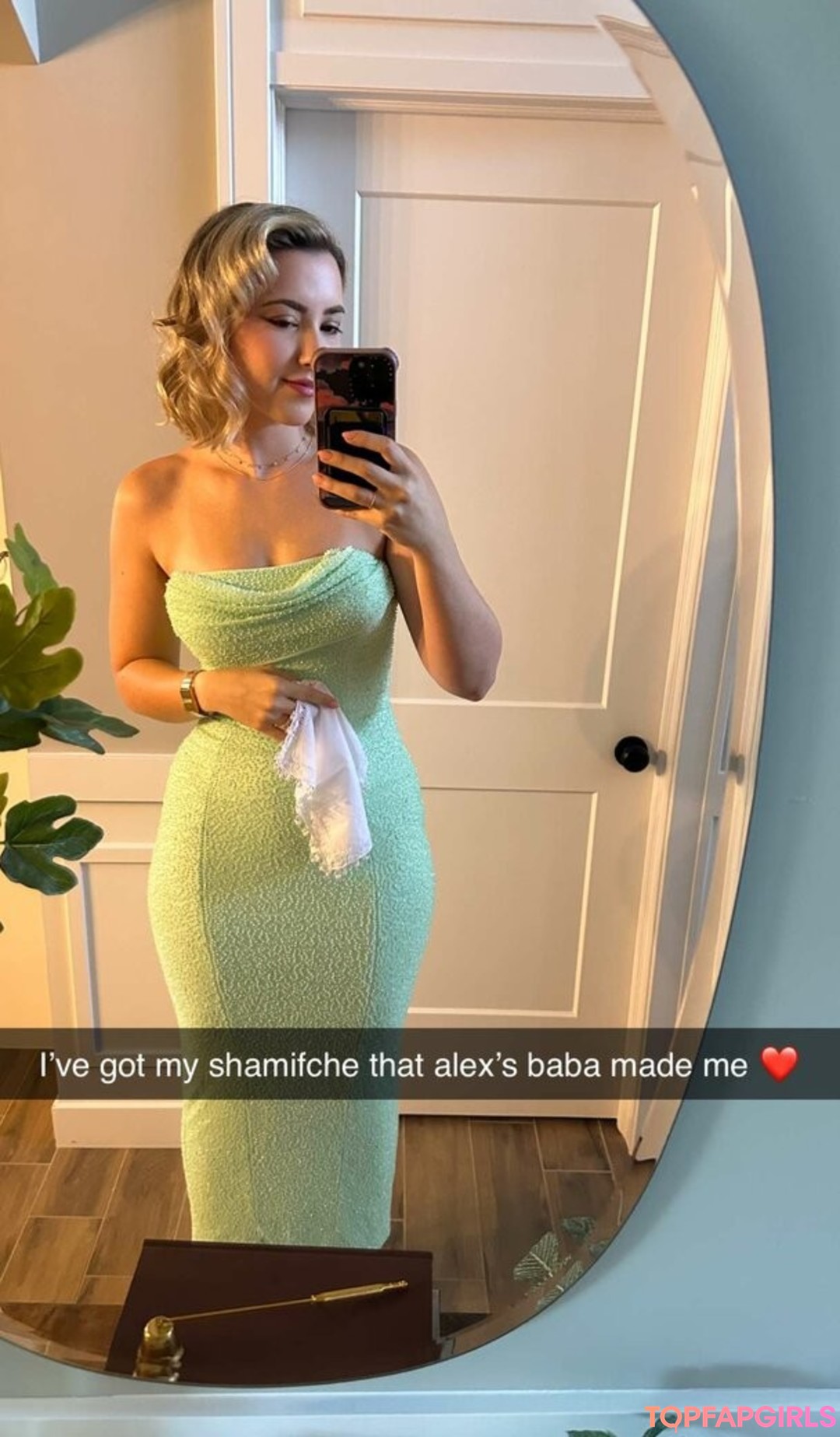 Naakte gelekte OnlyFans-foto van Pineapplebrat #1555