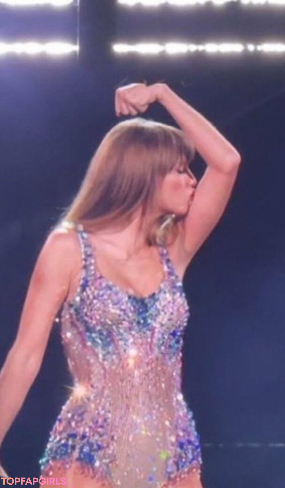 Naakte gelekte OnlyFans-foto van Taylor Swift #1508