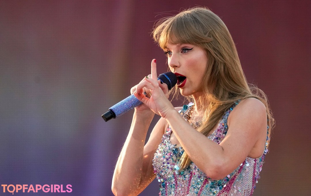 Naakte gelekte OnlyFans-foto van Taylor Swift #1859