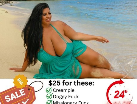 Naakte gelekte OnlyFans-foto van Sofiaroseondemand