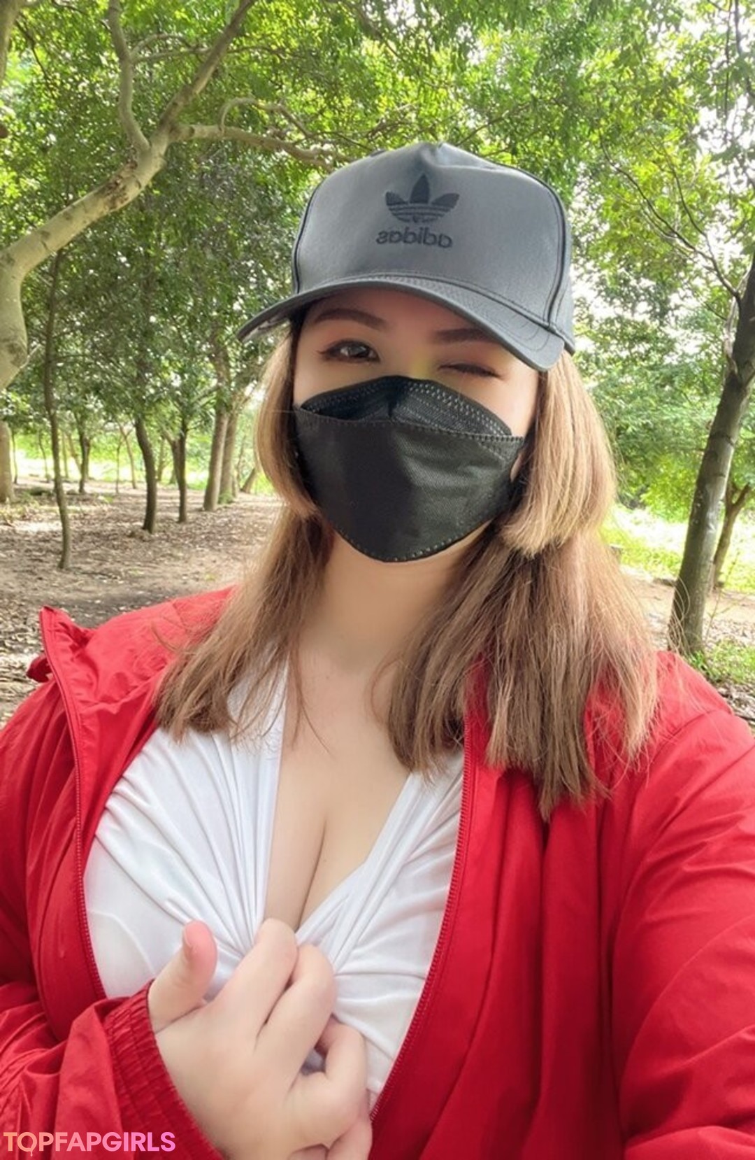 Naakte gelekte OnlyFans-foto van Uyuy2907 #1021