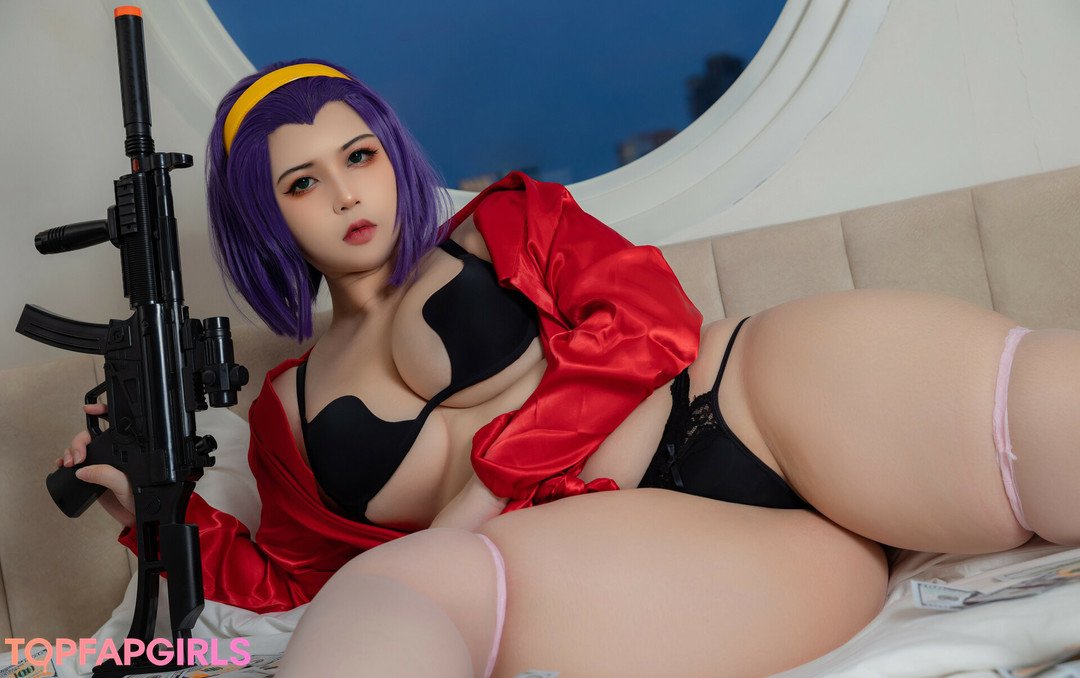 Naakte gelekte OnlyFans-foto van Uyuy2907 #1477