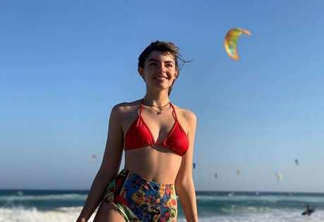 Naakte gelekte OnlyFans-foto van Triz Pariz