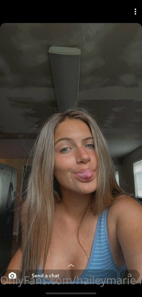 Naakte gelekte OnlyFans-foto van Haileymarie4657