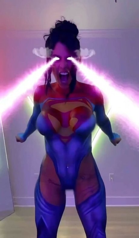 Naakte gelekte OnlyFans-foto van Lia Diaz