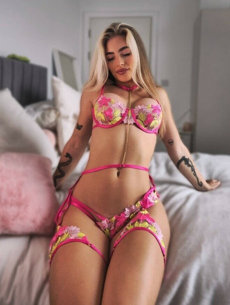 Naakte gelekte OnlyFans-foto van Jessemiaj