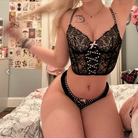Naakte gelekte OnlyFans-foto van Sn0wbunnyy