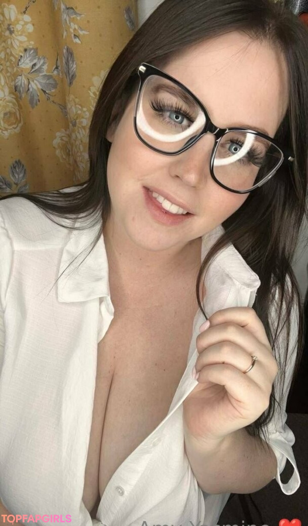 Naakte gelekte OnlyFans-foto van Amyyasmine #1184