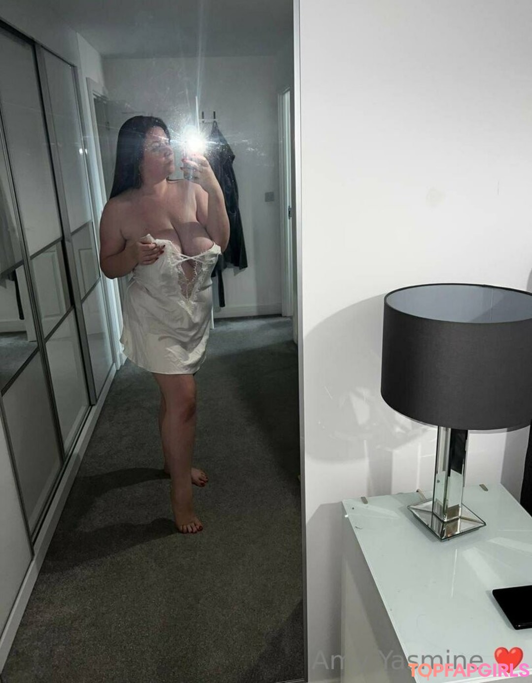 Naakte gelekte OnlyFans-foto van Amyyasmine #1378