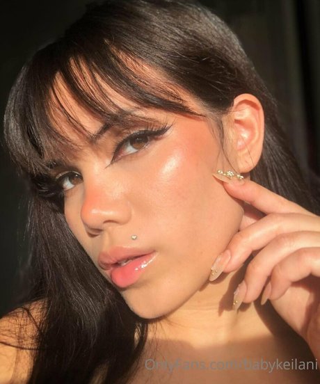 Naakte gelekte OnlyFans-foto van Babykeilani