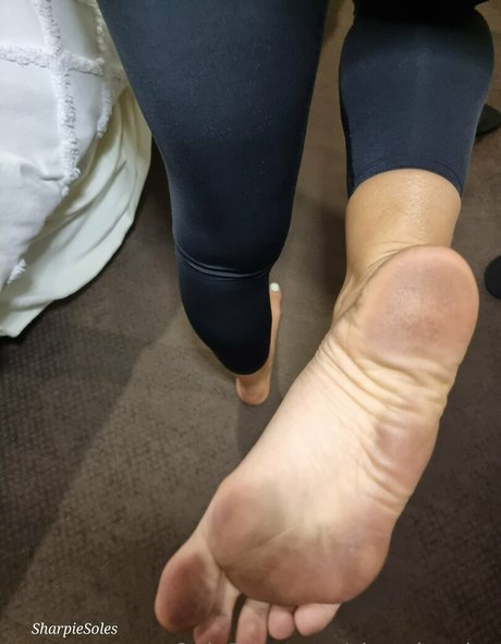 Naakte gelekte OnlyFans-foto van Sharpiesoles