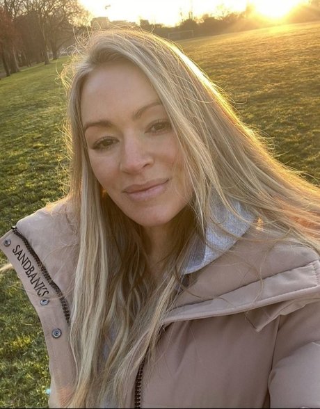Naakte gelekte OnlyFans-foto van Laura Woods