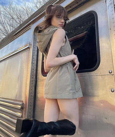 Naakte gelekte OnlyFans-foto van Riley Rodriguez