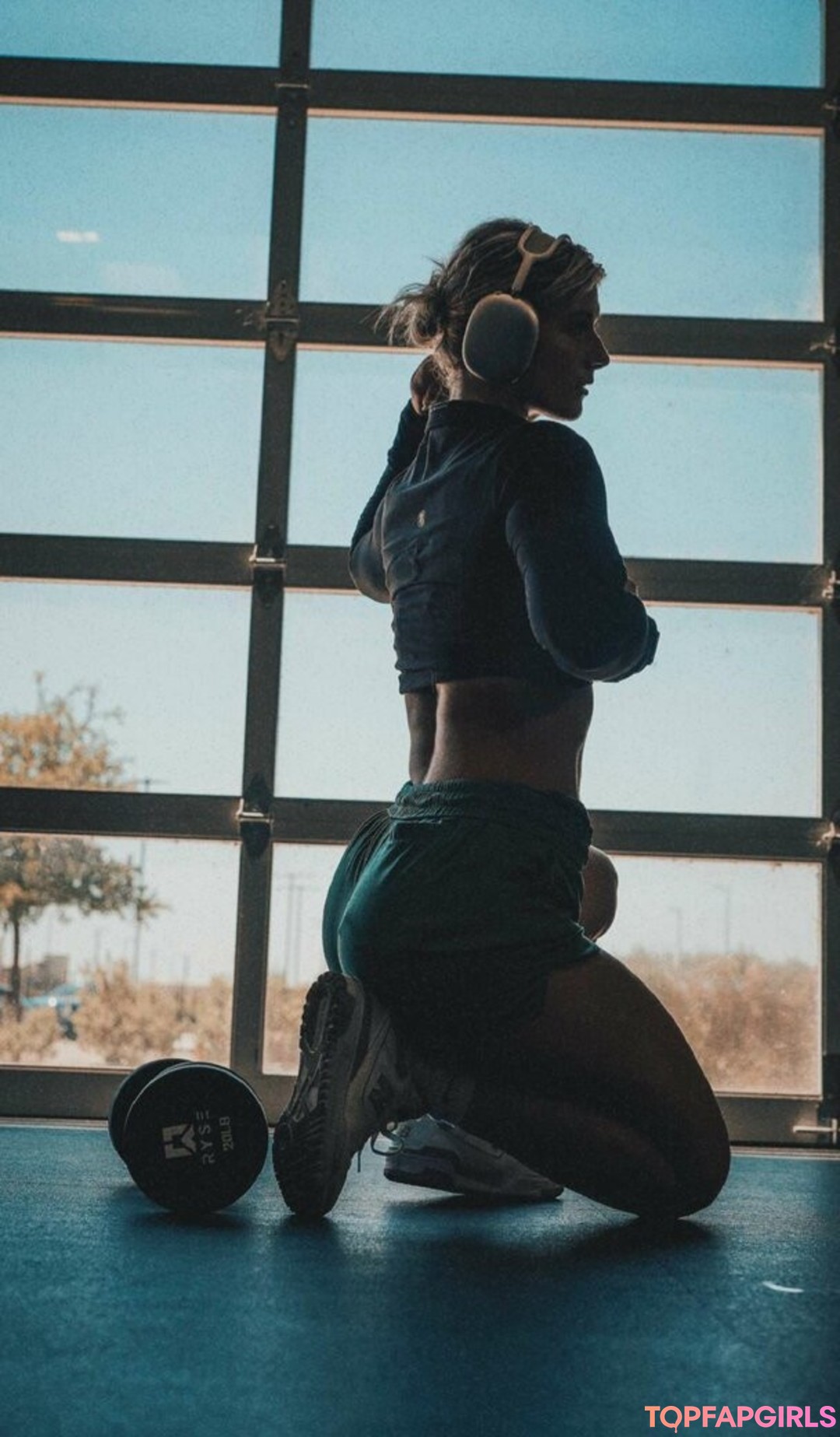 Naakte gelekte OnlyFans-foto van Faith Ordway #1090