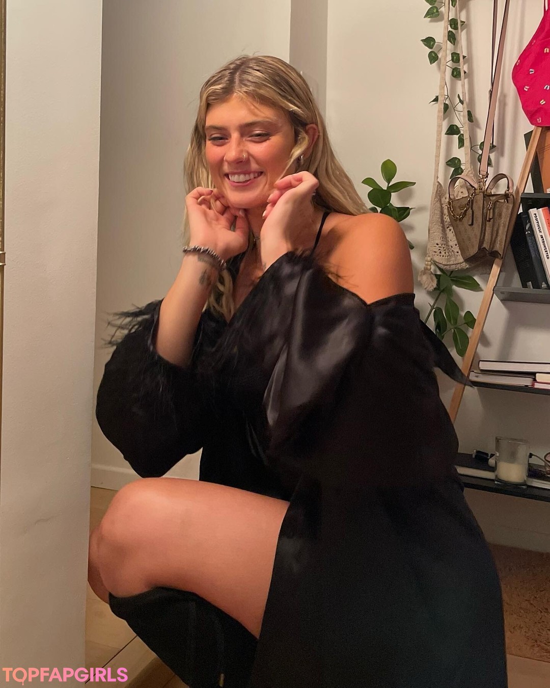 Naakte gelekte OnlyFans-foto van Faith Ordway #1654
