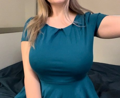 Naakte gelekte OnlyFans-foto van Lovelyseductions