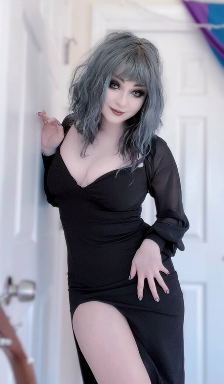 Naakte gelekte OnlyFans-foto van Stellalasaurus