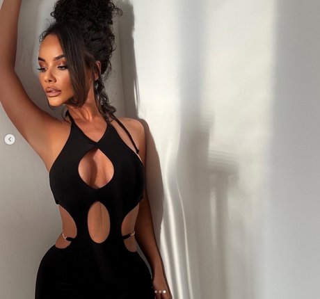Naakte gelekte OnlyFans-foto van Chelsea Healey