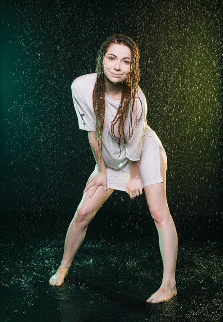 Naakte gelekte OnlyFans-foto van Nancy Novikova