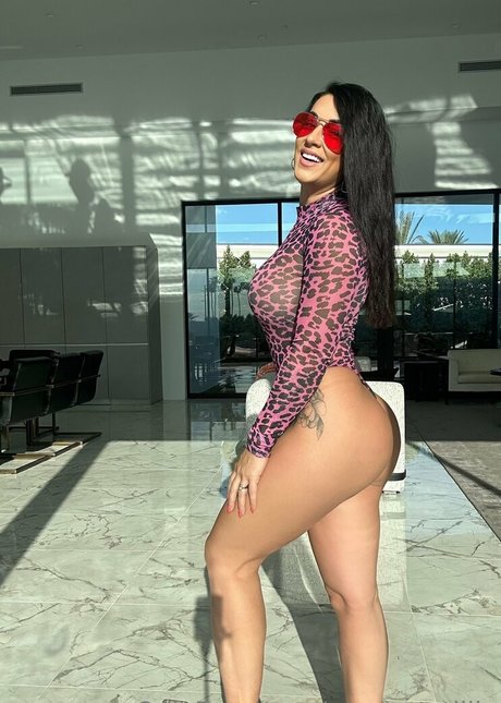 Naakte gelekte OnlyFans-foto van Courtneytillia