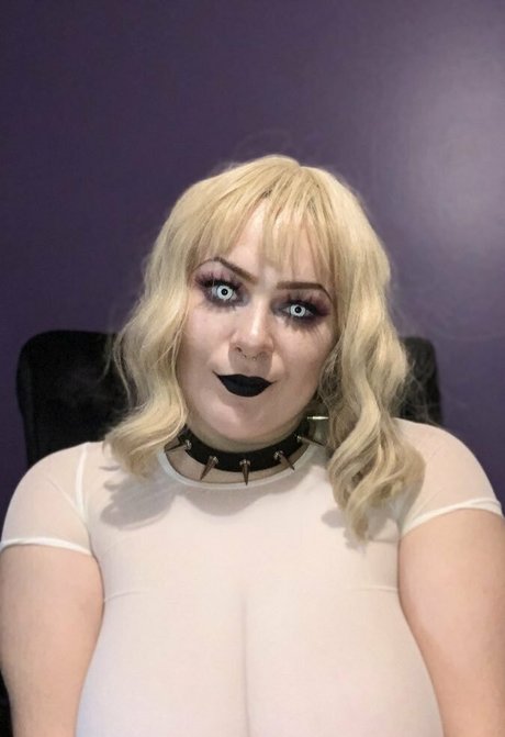 Naakte gelekte OnlyFans-foto van Alicexfree