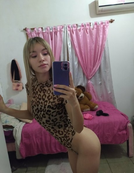 Naakte gelekte OnlyFans-foto van Kayciebrowning