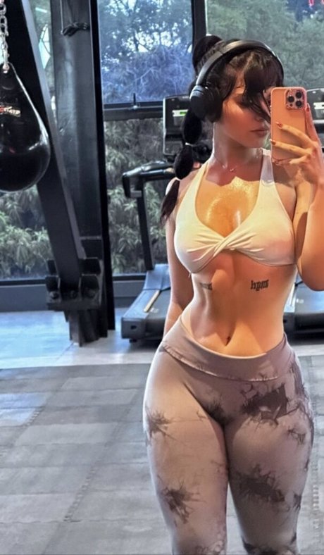 Naakte gelekte OnlyFans-foto van Chxrryxblossom