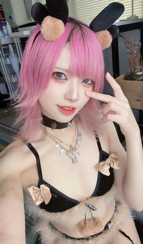 Naakte gelekte OnlyFans-foto van Ponyoouji