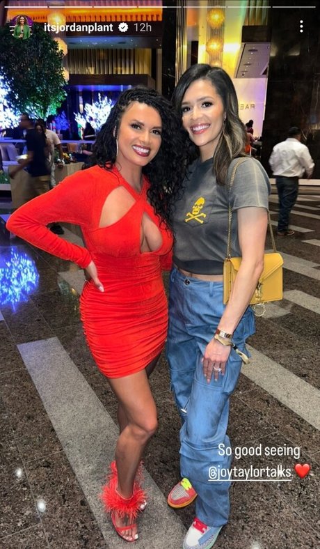 Naakte gelekte OnlyFans-foto van Joy Taylor