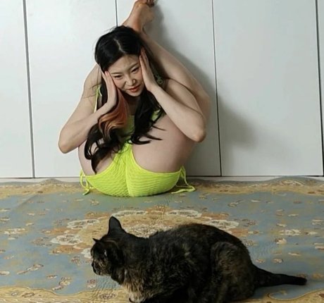 Flexible Beauties