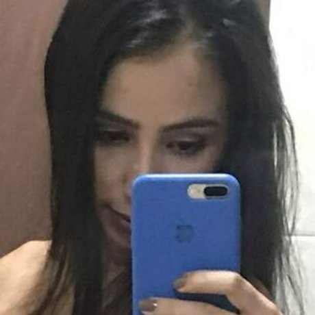 Naakte gelekte OnlyFans-foto van Luisa Giraldo Sarasa