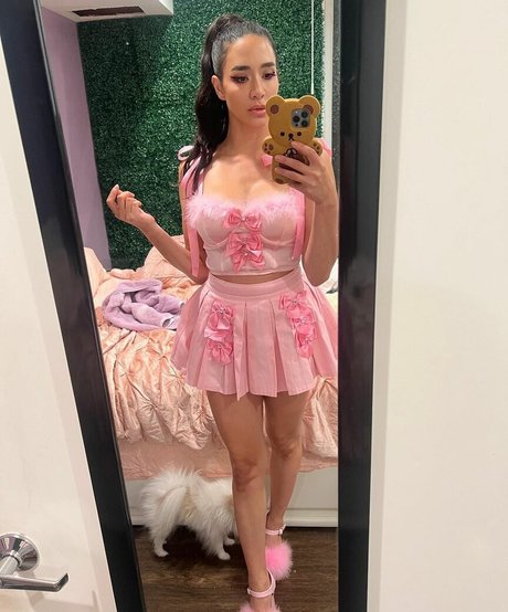 Naakte gelekte OnlyFans-foto van Milynn Sarley