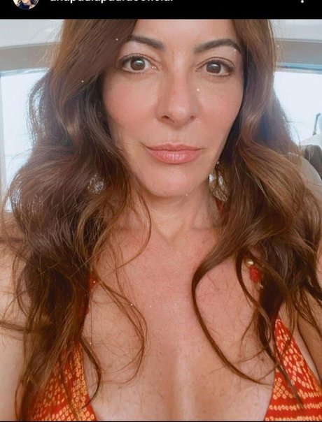 Naakte gelekte OnlyFans-foto van Ana Paula Padrao