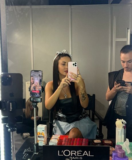 Naakte gelekte OnlyFans-foto van Rosario Matew