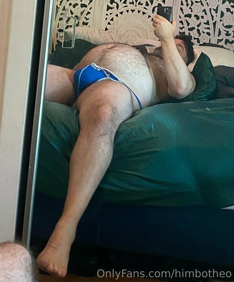 Naakte gelekte OnlyFans-foto van Himbotheo
