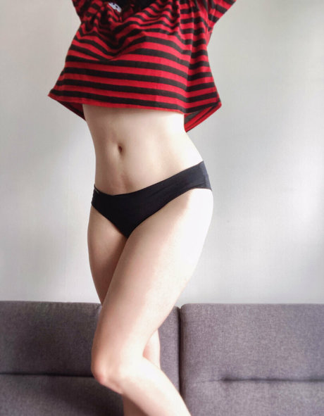 Naakte gelekte OnlyFans-foto van Vanessastrawberryfree