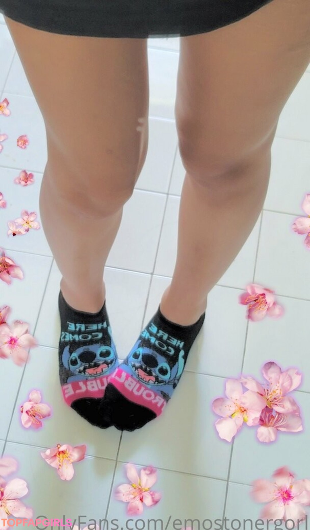 Naakte gelekte OnlyFans-foto van Emostonergorl #143 Naakte gelekte OnlyFans-foto van Emostonergorl #143