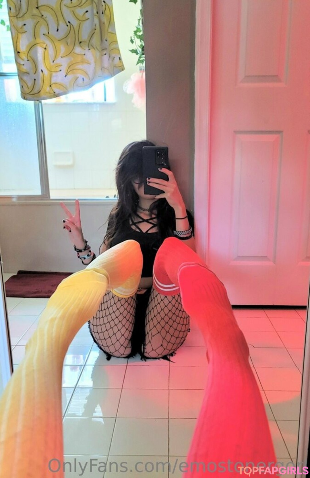 Naakte gelekte OnlyFans-foto van Emostonergorl #163 Naakte gelekte OnlyFans-foto van Emostonergorl #163