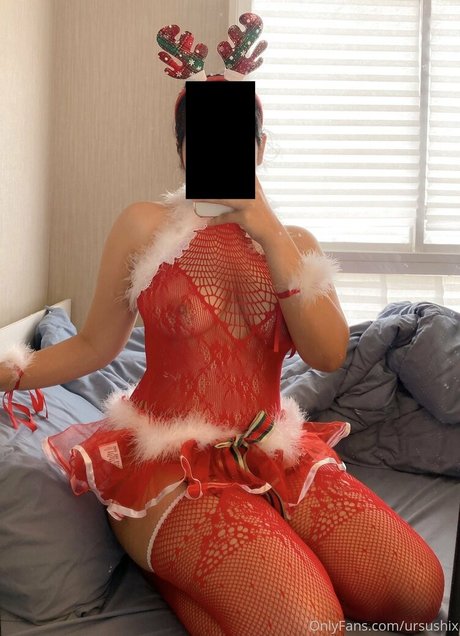 Naakte gelekte OnlyFans-foto van Ursushix