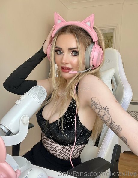 Naakte gelekte OnlyFans-foto van Cixraxlive