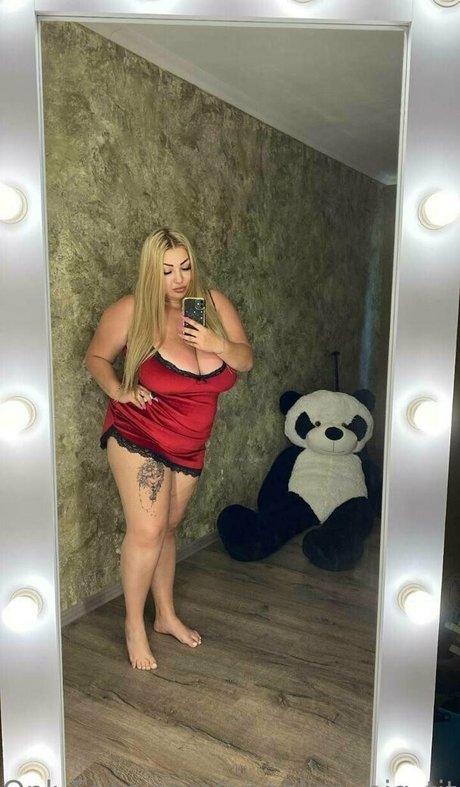 Naakte gelekte OnlyFans-foto van Angelicabigtitsvip