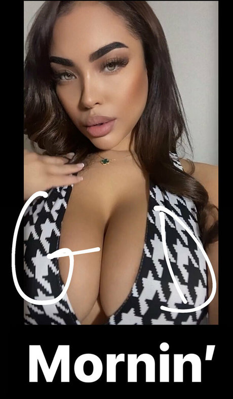 Naakte gelekte OnlyFans-foto van Destinyskyevip