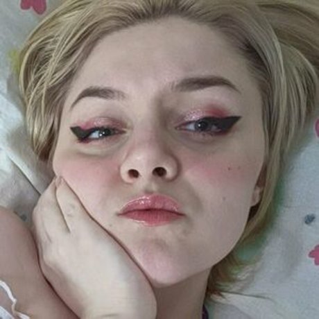 Naakte gelekte OnlyFans-foto van Velvetnight