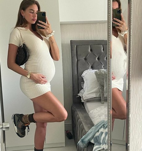 Naakte gelekte OnlyFans-foto van Bbygirl29