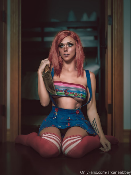 Naakte gelekte OnlyFans-foto van Arcane Abbey