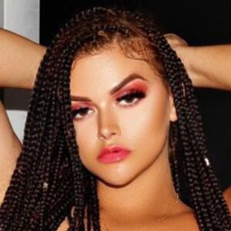 Naakte gelekte OnlyFans-foto van Reginaluv