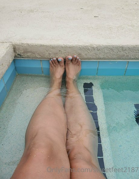 Naakte gelekte OnlyFans-foto van Sweetfeet2187